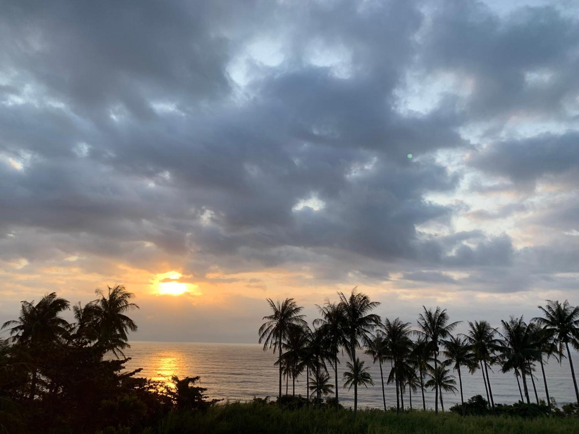 春夏秋冬海景民宿ocean View Motel Csengkung Kültér fotó